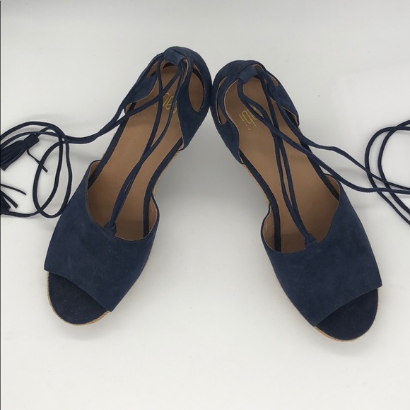 CAbi Navy Blue Isla Wedge Sandals Size 8.5 - Picture 4 of 4